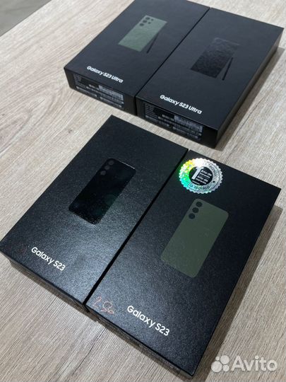 Samsung Galaxy S23, 8/128 ГБ