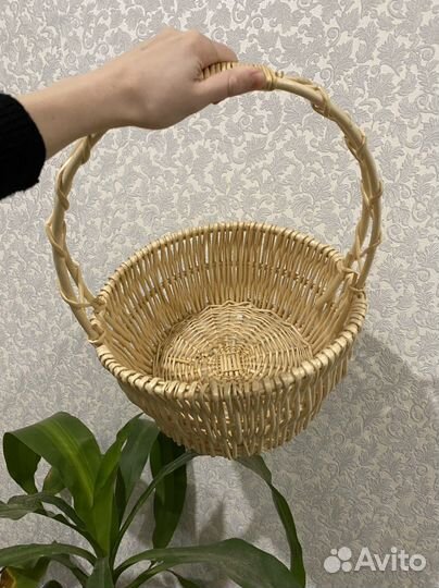 Корзина плетеная