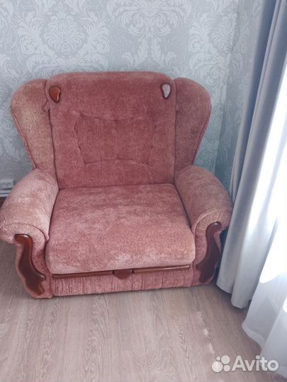 Диван и кресло. Морозов мебель