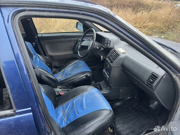 ВАЗ 2112 1.6 МТ, 2005, 272 000 км