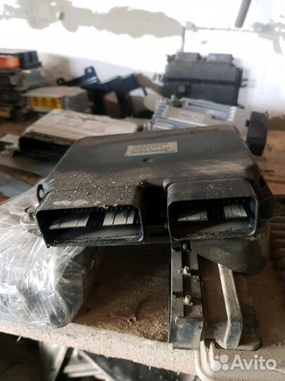 Блок управления Mitsubishi Outlander XL