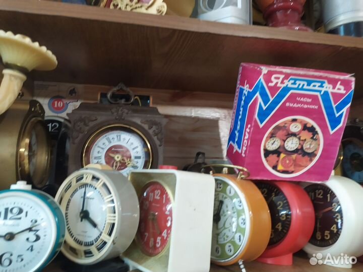 Часы Будильники Янтарь механика СССР