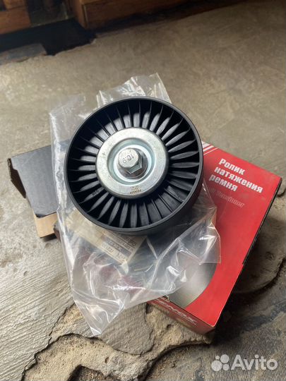 Натяжной ролик kia rio 3 hyundai solaris