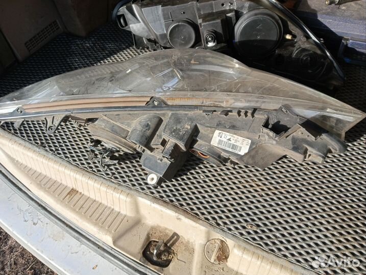 Фара левая peugeot 307