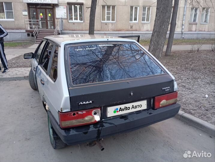 ВАЗ 2109 1.5 МТ, 2001, битый, 300 000 км