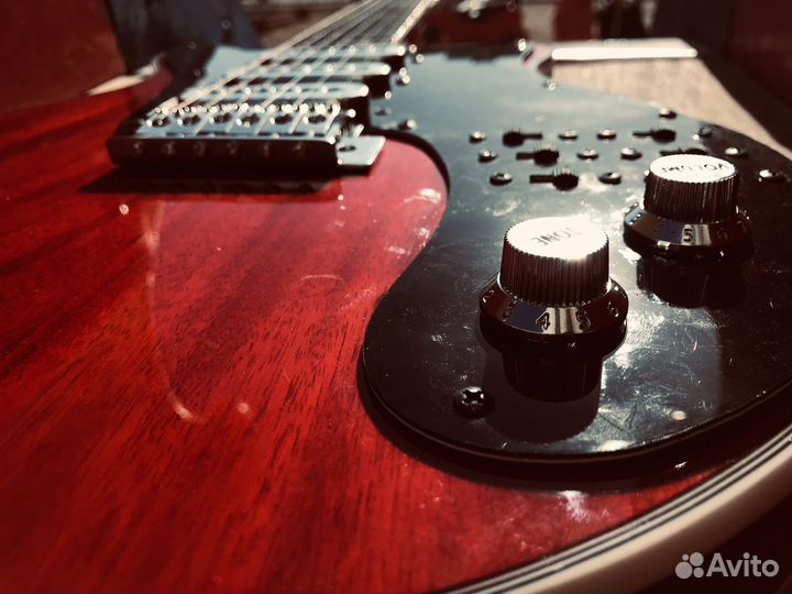 Электронитара Red Special