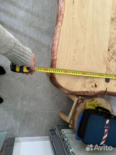 Обеденный стол из капа