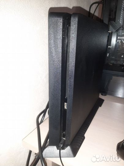 Sony playstation 4 PS4 slim 1tb