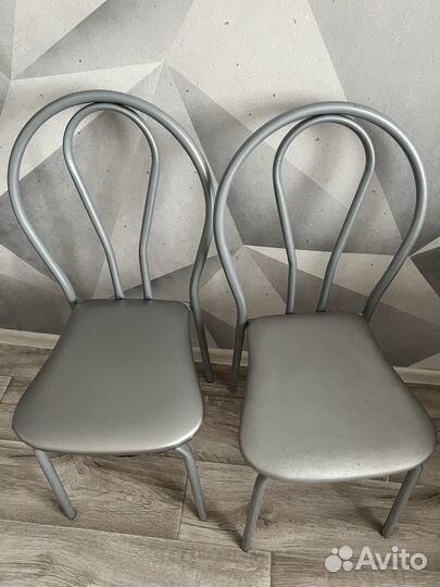 Стол и стулья бу