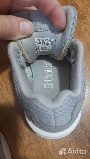 Кроссовки adidas