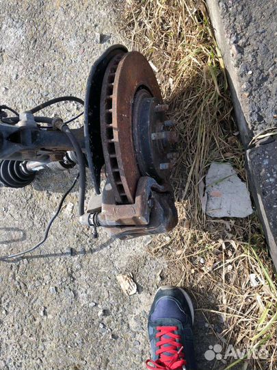 Подвеска передняя левая NX200,300, RAV4 40