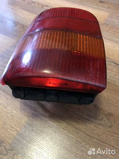 Фонарь задний левый Ford Scorpio 2 универсал