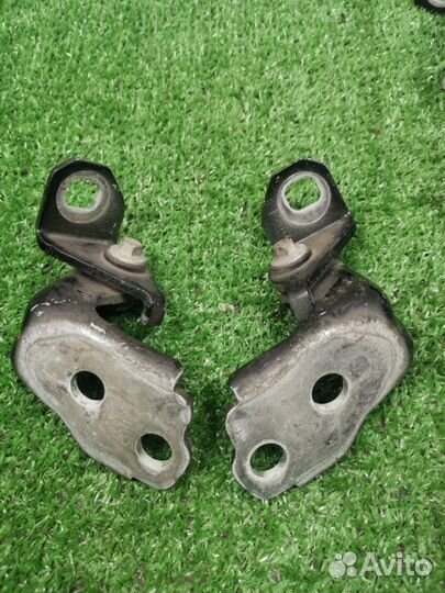 Петли дверей Ford Kuga 2 2.0 txma 2013