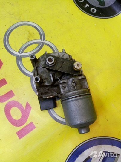 Мотор трапеции передних дворников передний Seat