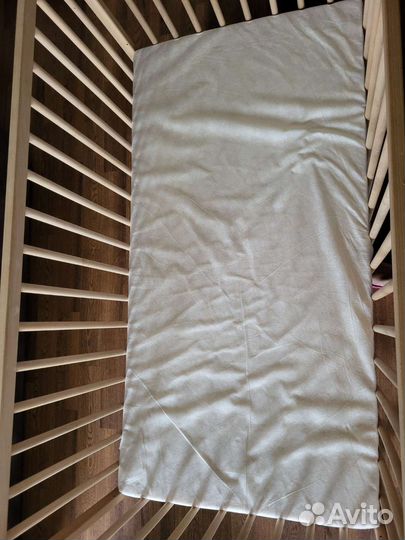 Кроватка детская IKEA на колесиках