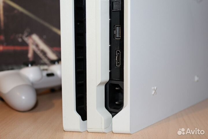 Sony playstation 4 pro white + диск