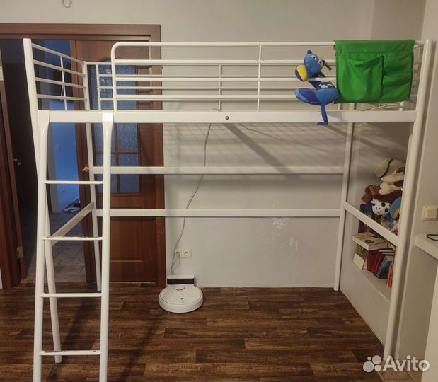 Кровать-чердак металлическая