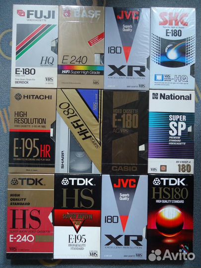 Видеокассеты с фильмами 80-90-х