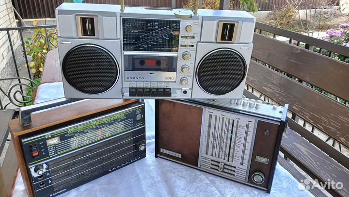 Магнитофон sanyo