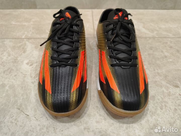 Футзалки adidas