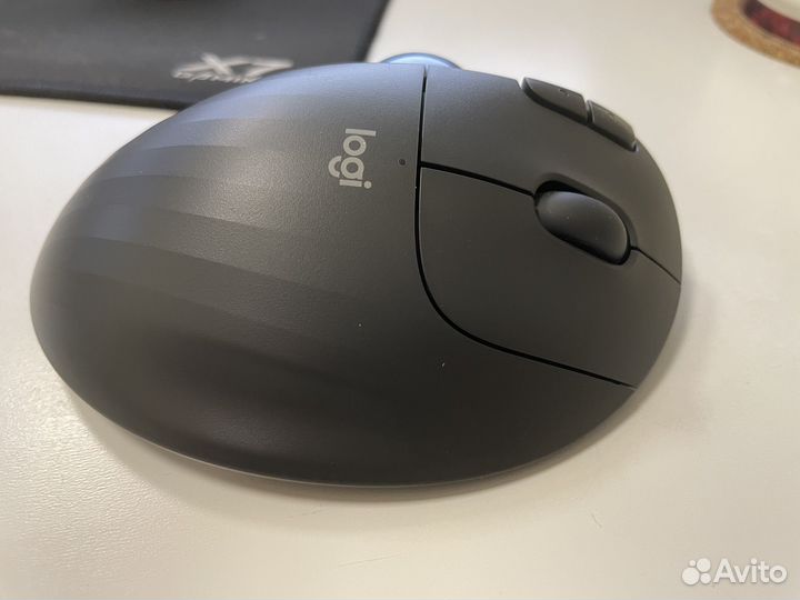 Мышь беспроводная M575 ergo, серый