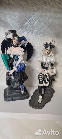 Статуэтки