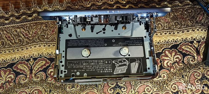 Продаю Panasonic RQ-SX73