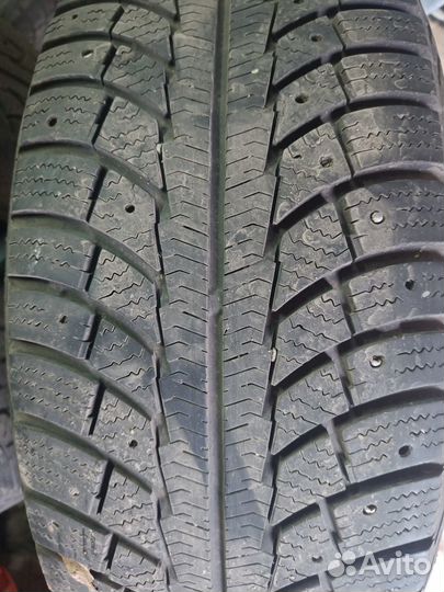 Gislaved Nord Frost 5 235/65 R17