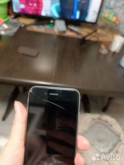 iPhone 6S, 32 ГБ