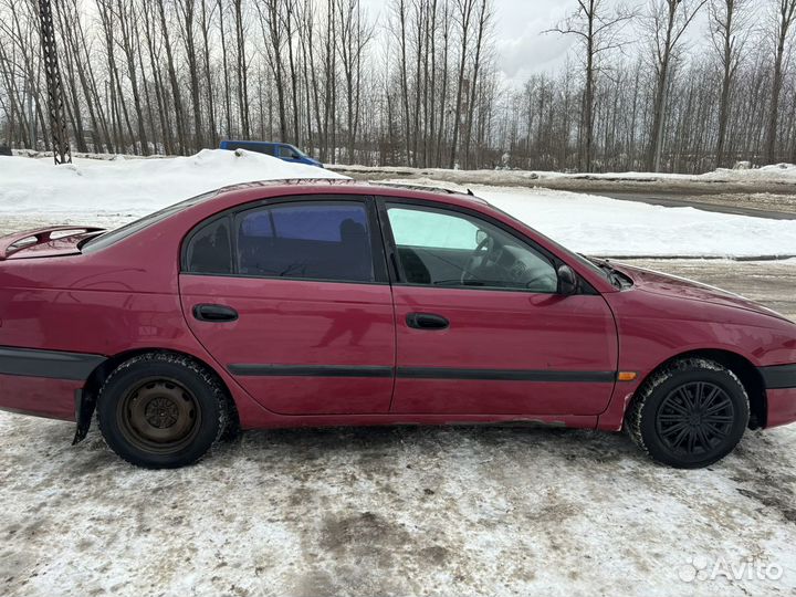 Toyota Avensis 1.6 МТ, 1998, 394 000 км