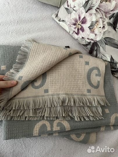 Палантин gucci двухсторонний