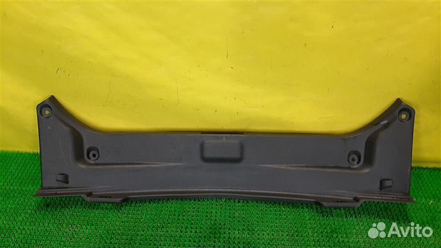 Накладка замка багажника Toyota Camry ASV70 2018