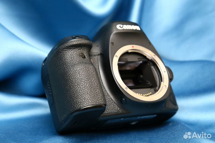 Canon EOS 6D mark II Body(пробег 24000)