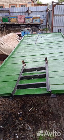 Прицеп пчеловоз