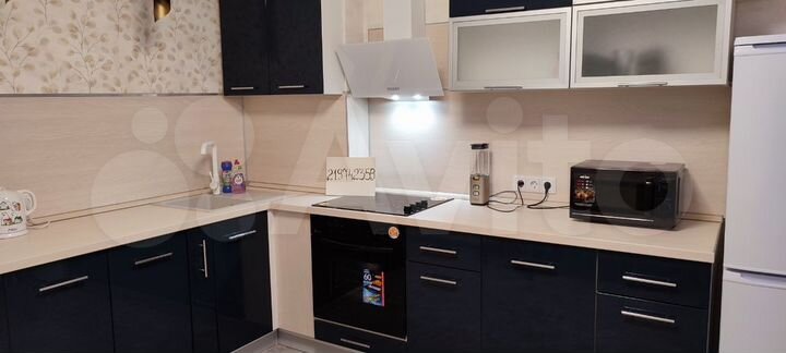 1-к. квартира, 42 м², 9/9 эт.