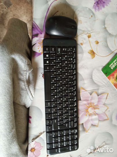 Беспроводная клавиатура и мышь