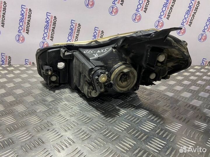 Фара правая Suzuki SX4 1