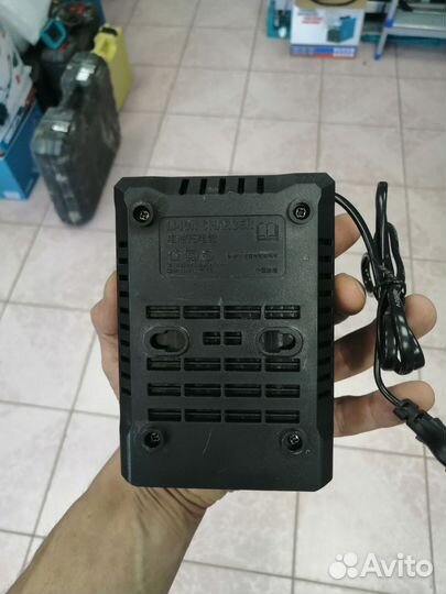 Зарядная станция для аккумулятора Feng Bao