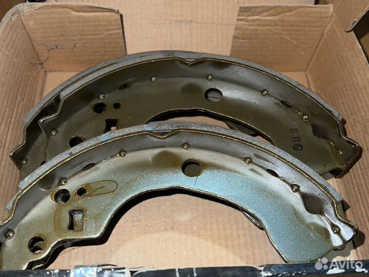 Колодки барабанные nissan Bluebird/Sunny/Vanette