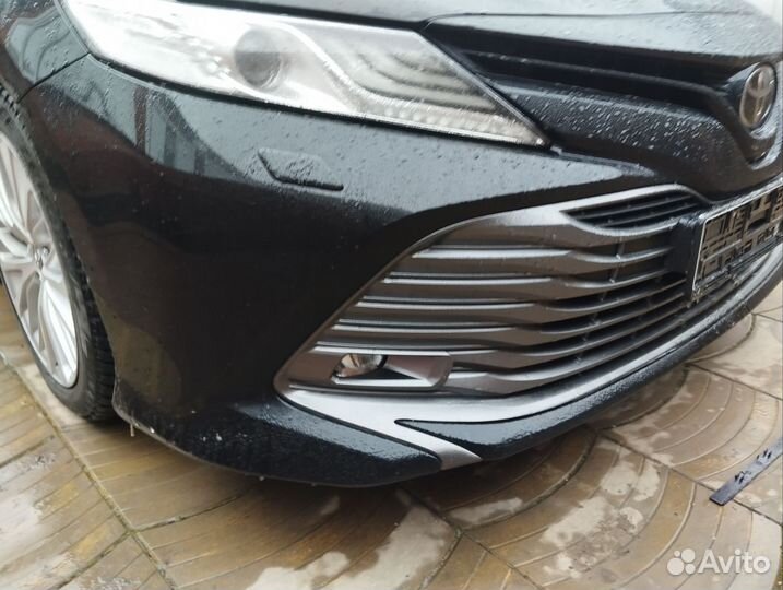 Бампер передний камри без дефектов