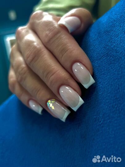 Маникюр,педикюр