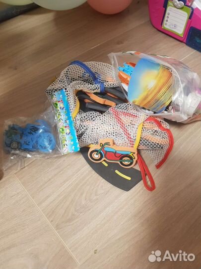 Игрушки для мальчика