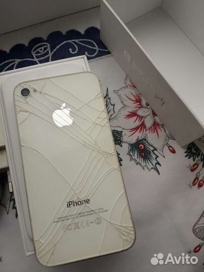 iPhone 4S, 16 ГБ