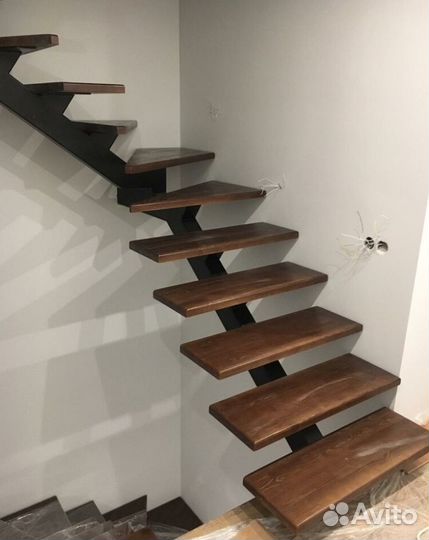 Сварной Каркас Межэтажной Лестницы на Дачу