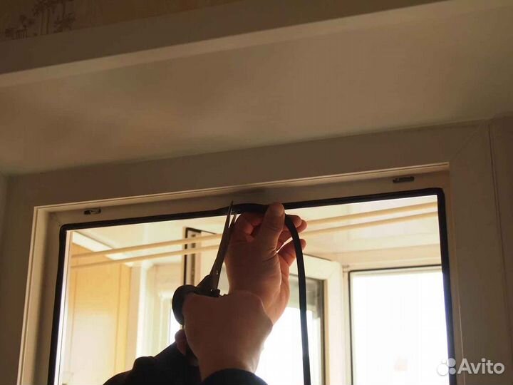 Ремонт окон, уплотнитель Rehau RAL6113