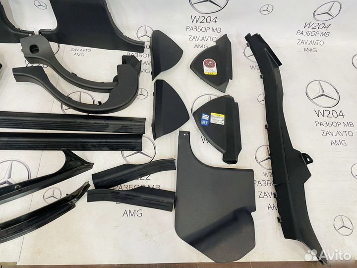 Накладки Mercedes W204