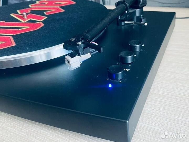 Проигрыватель винила