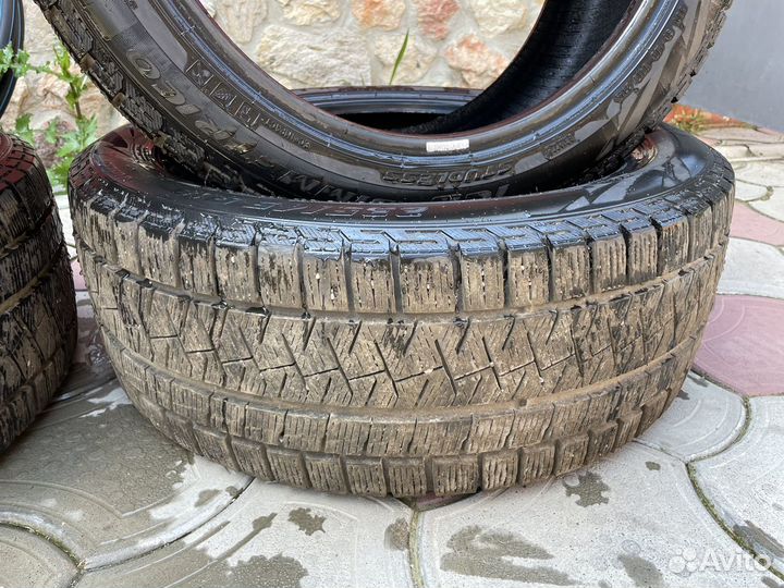 Pirelli Ice Asimmetrico 235/45 R18