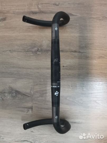 Шоссейный карбоновый руль