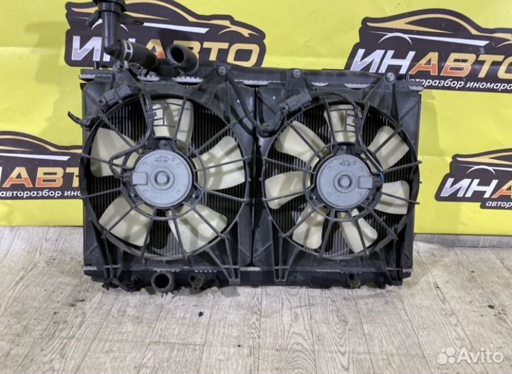 Радиатор Honda civic 4d